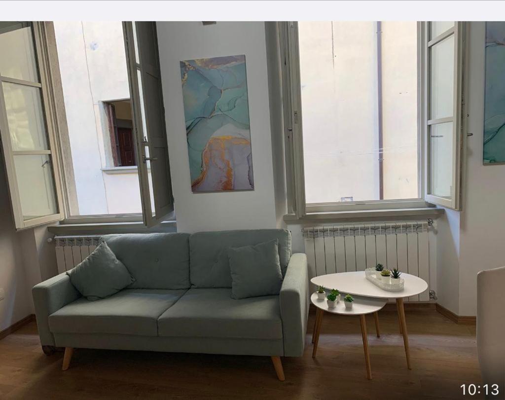 La Torre Di Borgunto - Piazza Grande Apartment